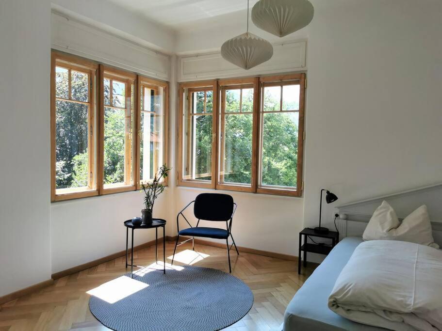 Cityappartment Villa Landeck Merano Bagian luar foto