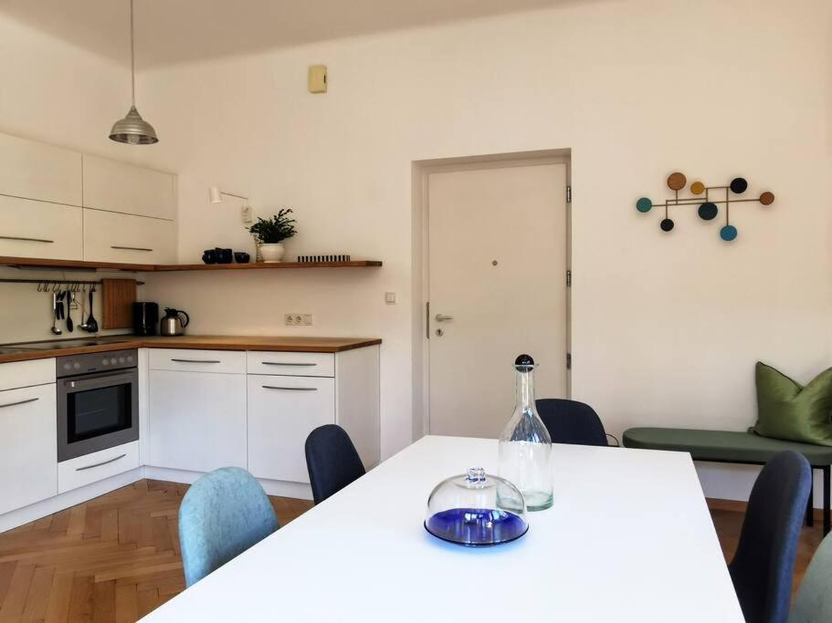 Cityappartment Villa Landeck Merano Bagian luar foto